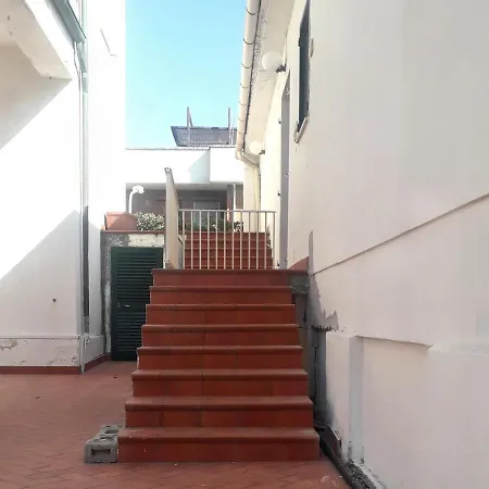 Mediterraneo Rooms Cecina 3*