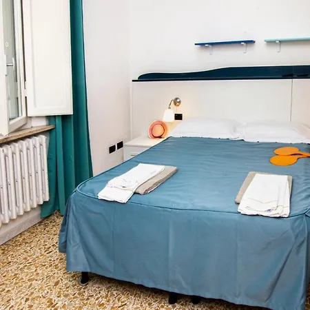 Mediterraneo Rooms Cecina Marina di Cecina